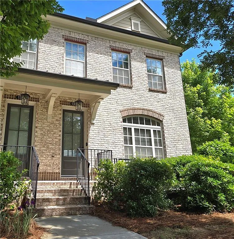 3 bed, 3.5 bath, 2074 sqft, $3,400 — Photo 1