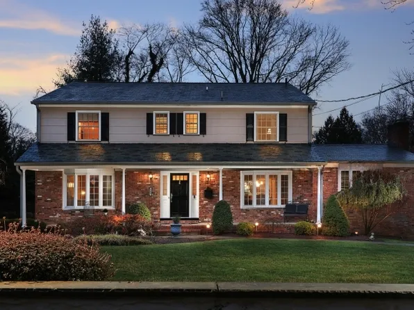523 Wychwood Rd, Westfield Town, NJ 07090