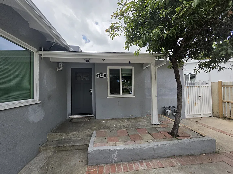 6829 Murietta Ave — Photo 42