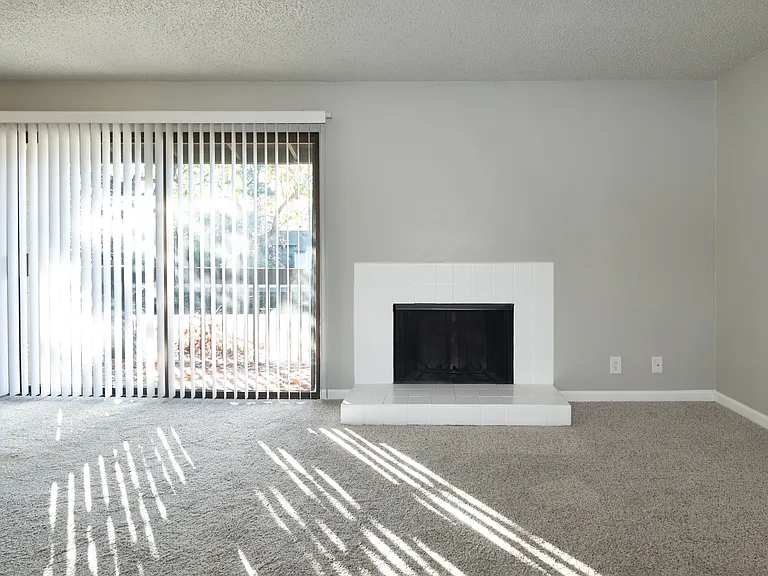 DP8 1bed fireplace small
