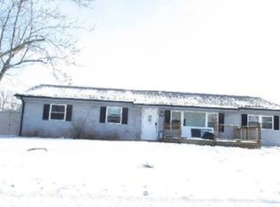 713 Acadia Rd, Valparaiso, IN 46385