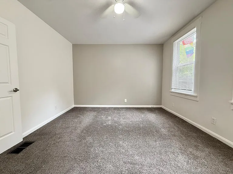 1872 W 44th St #2 — Photo 24