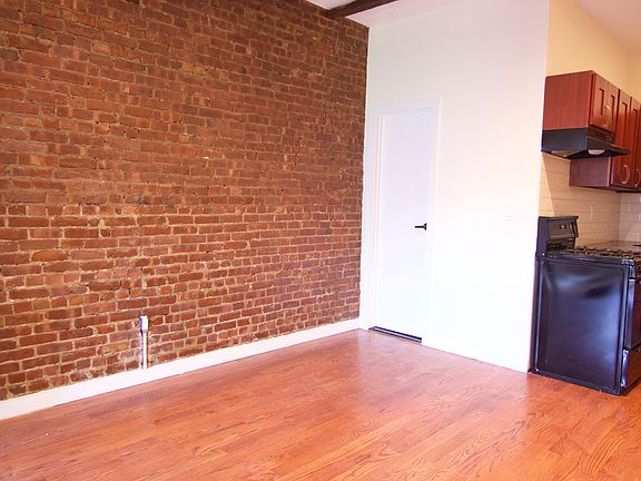 4th image of 1431 Bedford Ave