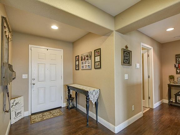 4th image of 3934 Sophia St