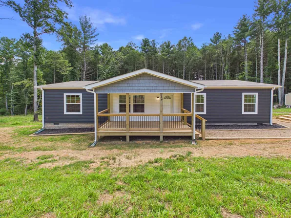 246 Wood Ln, Hillsville, VA 24343