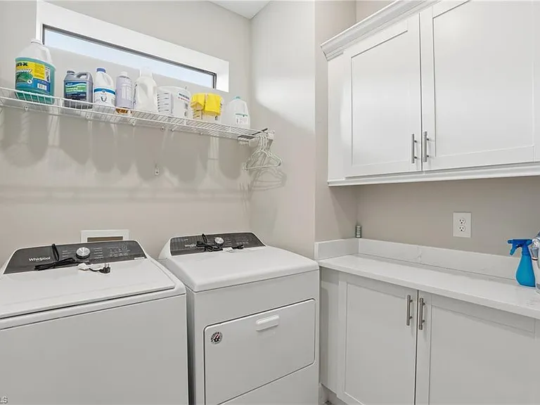 12361 Canal Grande Dr — Photo 25