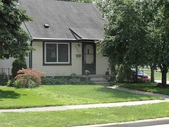 1st image of 28585 Cambridge St