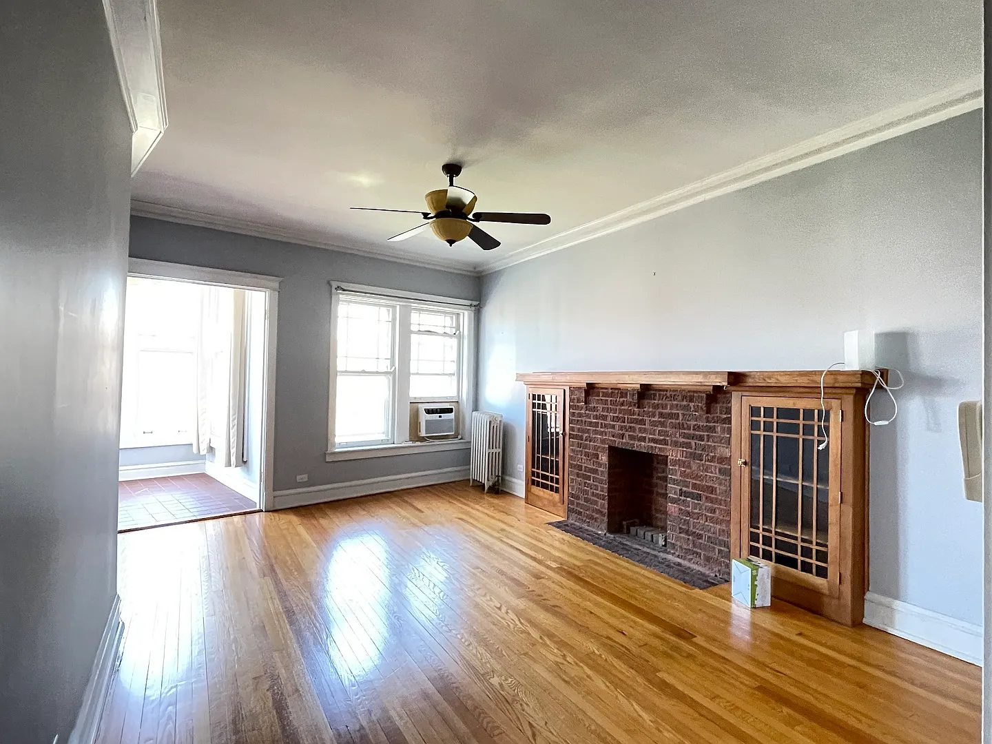 2 bed, 1200 sqft, $2,000 — Photo 3