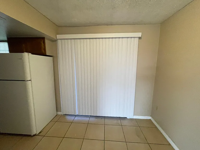 1300 Arlington Ln NE #1 — Photo 5