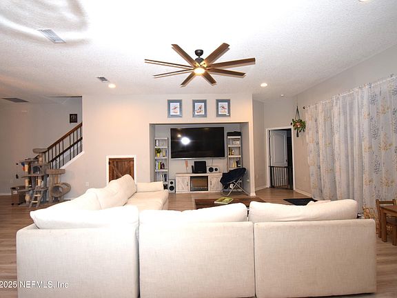 5th image of 11525 LAKE TROUT Drive