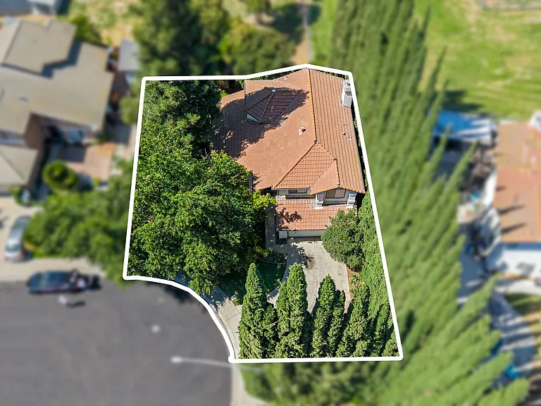 2101 Finley Ct — Photo 44