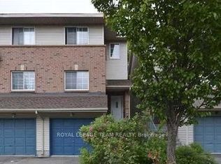 1903 Hampstead Pl, Ottawa, ON K1V 1B3
