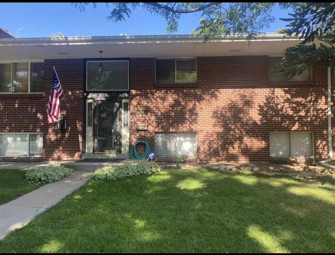 2 bed, 1200 sqft, $1,750 — Photo 1