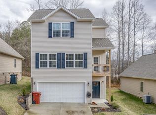 122 Ridge Pointe Dr, Johnson City, TN 37604