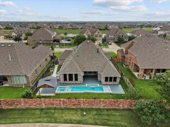 1616 Noble Way Ct, League City, TX 77573