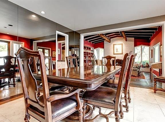 4th image of 2625 Mockingbird Ct