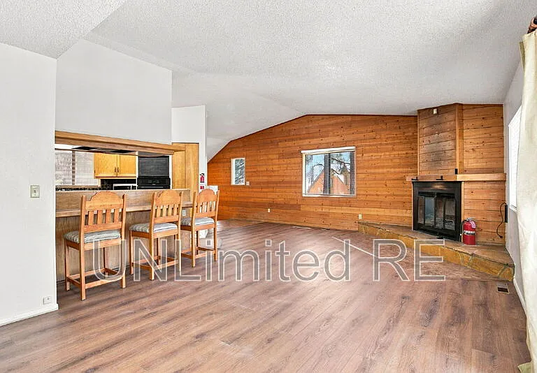 1410 N Inverrary Way — Photo 33