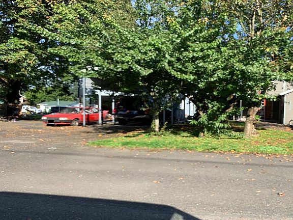 2nd image of 2050 3rd St