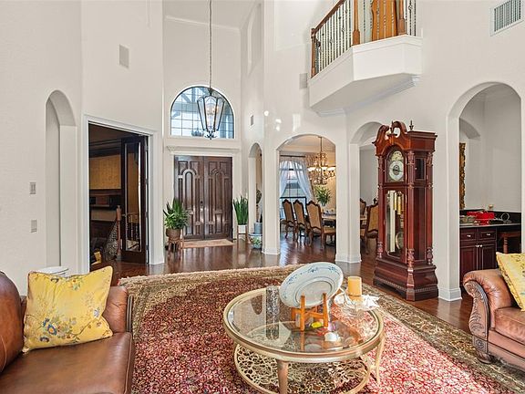 3rd image of 9011 Pinnacle Cir