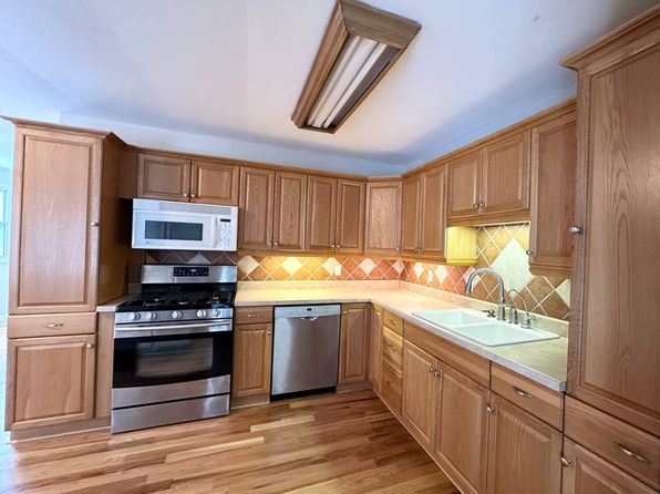 76 Trottingham Ct