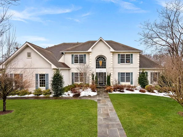 10317 Brittenford Dr, Vienna, VA 22182