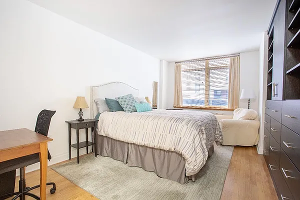 Sold by Real Direct | media 5