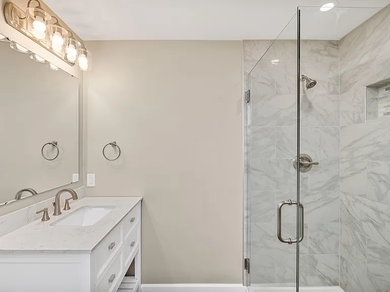 81 N Euclid Ave #2 — Photo 7
