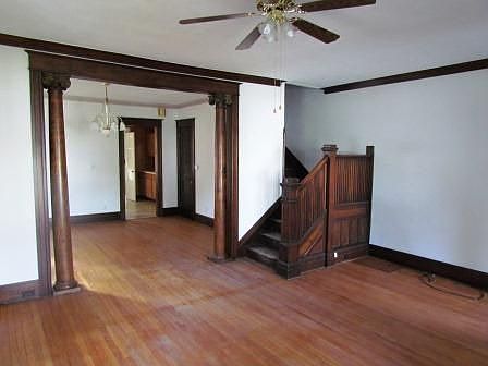 4th image of 207 S Indiana Ave