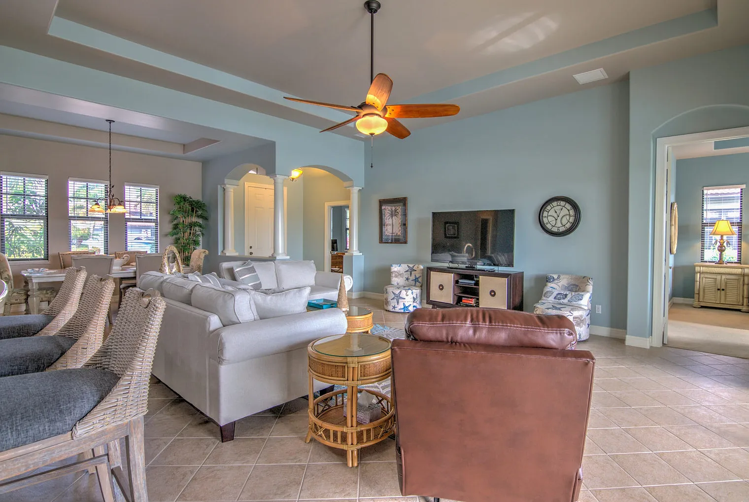3 bed, 2.0 bath, 2174 sqft, $6,330 — Photo 1