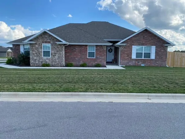 543 S Woodland Hills Avenue, Rogersville, MO 65742