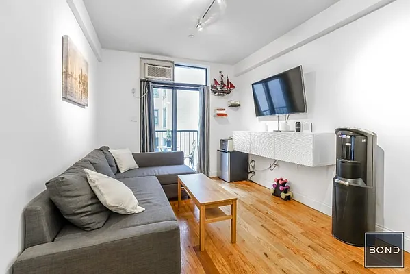 Rented by Bond New York | media 2