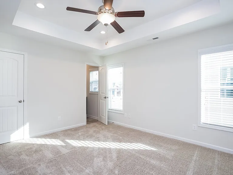 377 Crawford Pkwy — Photo 7