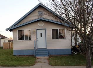 120 1st Ave, Northwood, ND 58267