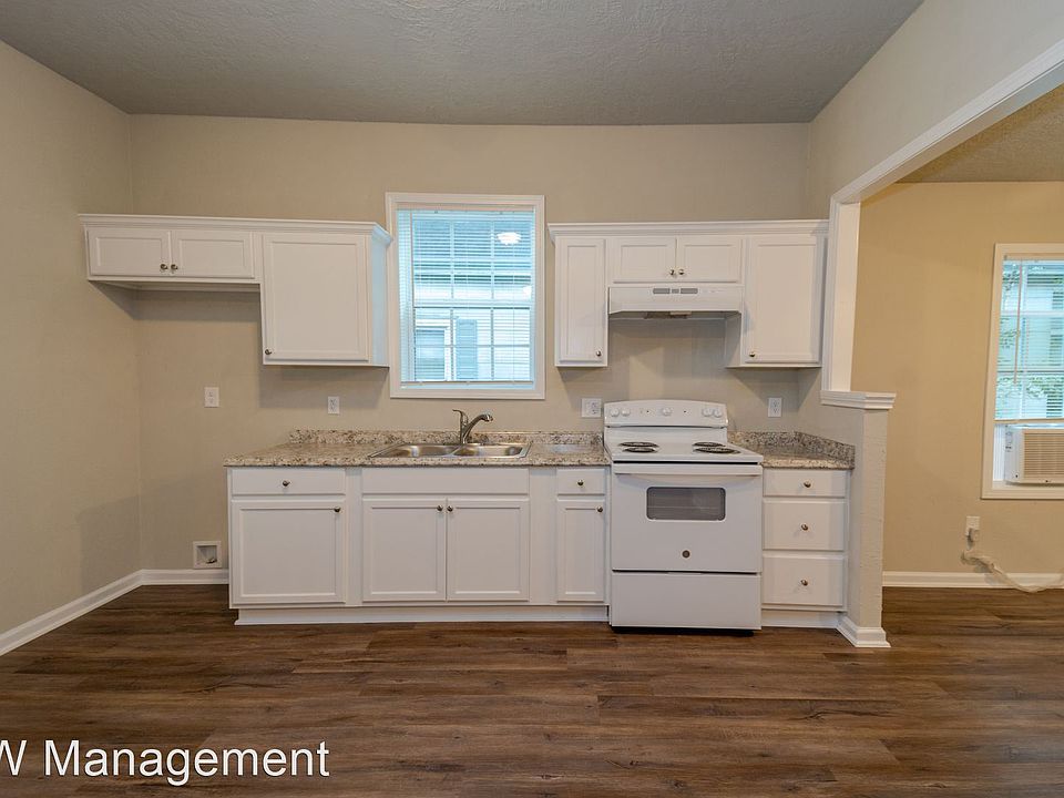 1st image of 1435 Magnolia St #6798607