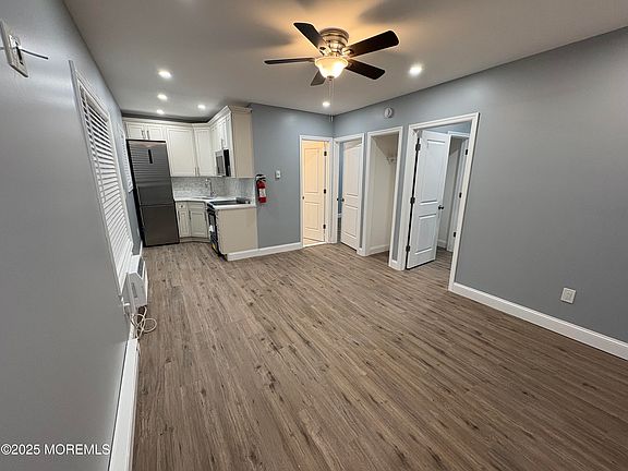 4th image of 230 Kearney Ave #6