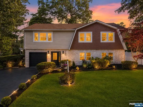 189 Woodland Ave, Westwood, NJ 07675