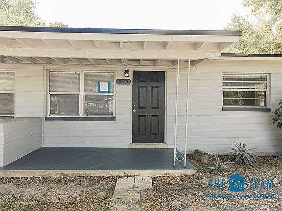 2nd image of 985 Childs Ave #995