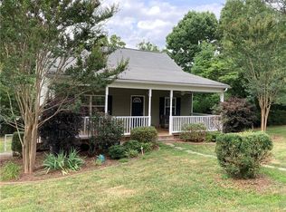 203 Turner St, Easley, SC 29640