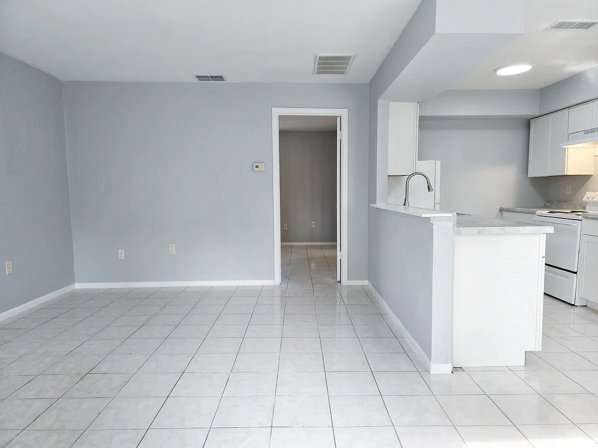 1 bed, 845 sqft, $1,100 — Photo 2