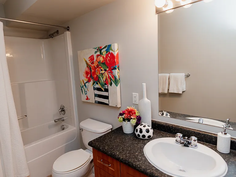 182 Keystone Cres — Photo 9