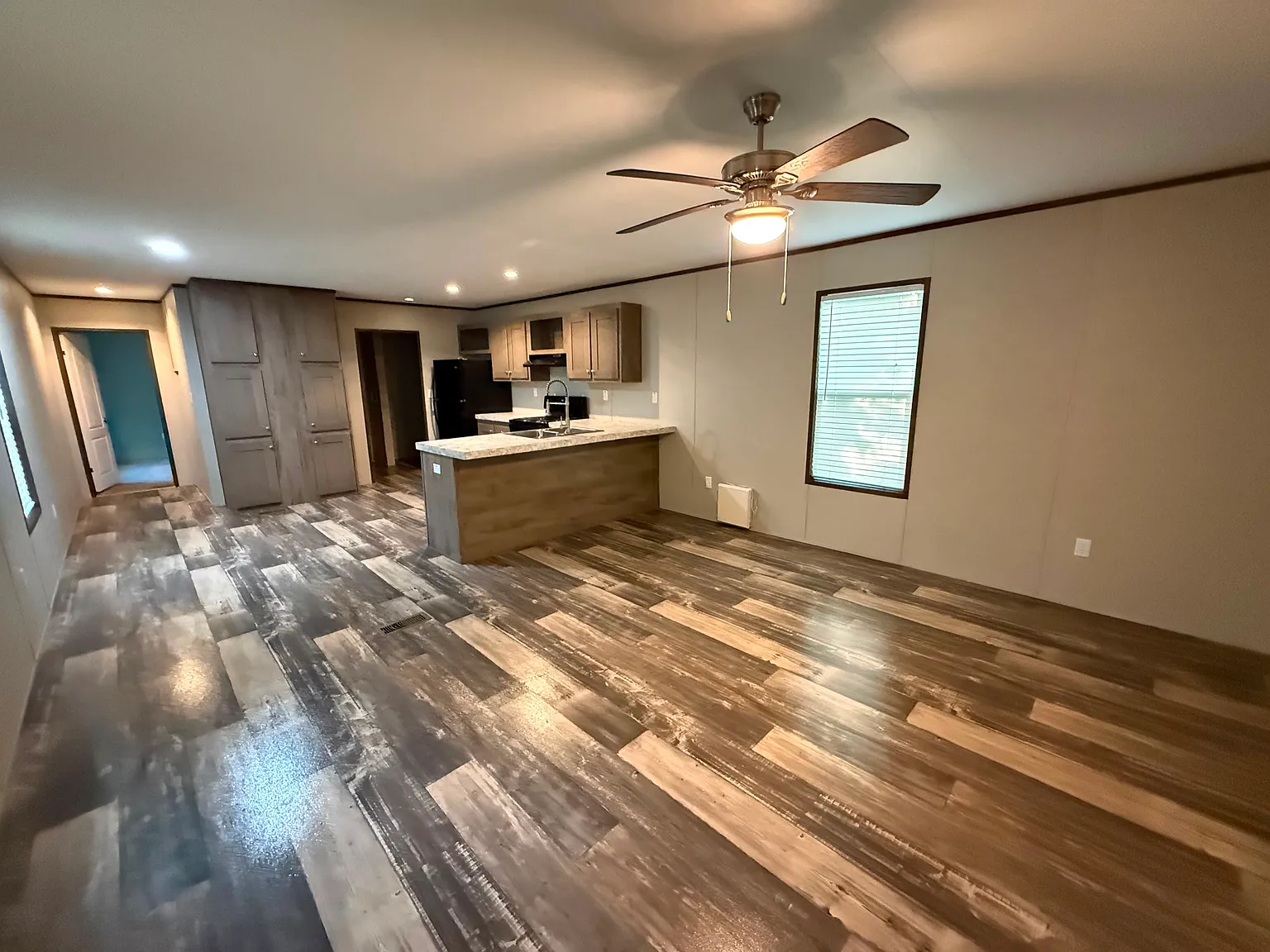 3 bed, 1190 sqft, $1,500 — Photo 1