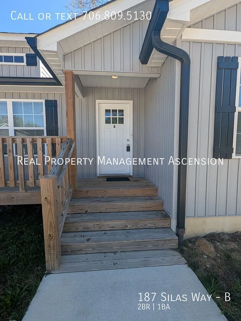 Free TV or $300 off First Month Rent! | Two Bed One Bath in Dalton! — Photo 2