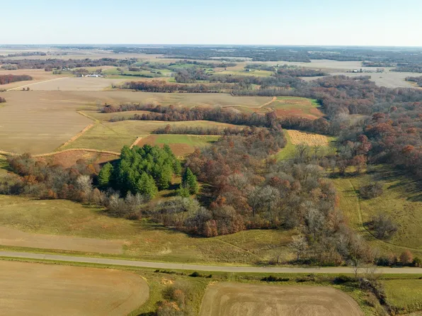 E 1500th St, Loraine, IL 62349