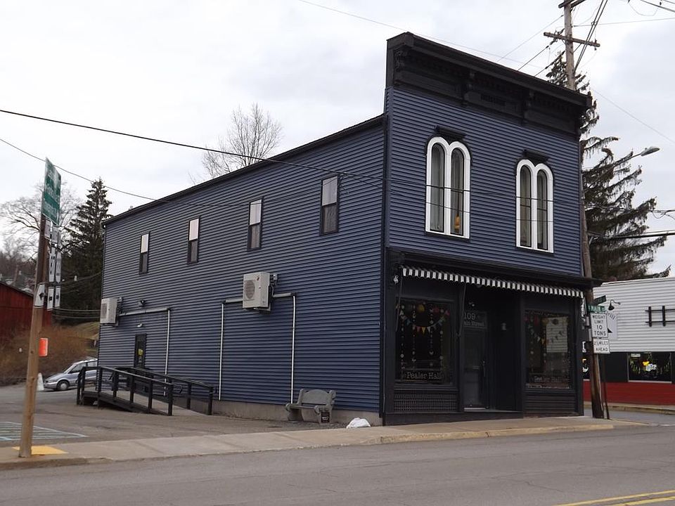 1st image of 109 E Main St