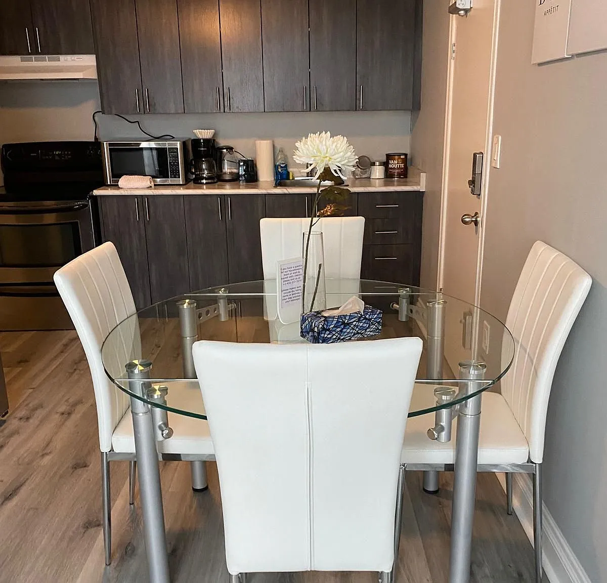 1 bed, $1,849 — Photo 4