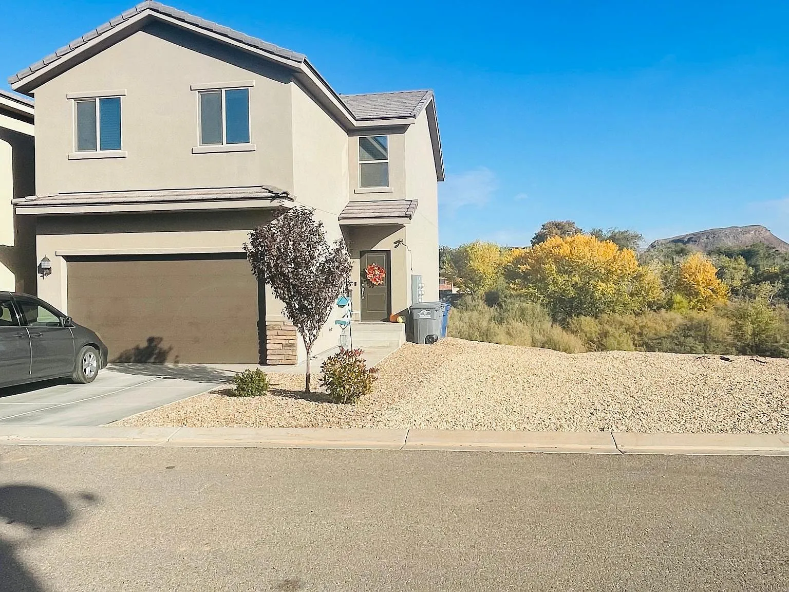 6 bed, 3.5 bath, 2894 sqft, $2,500 — Photo 3