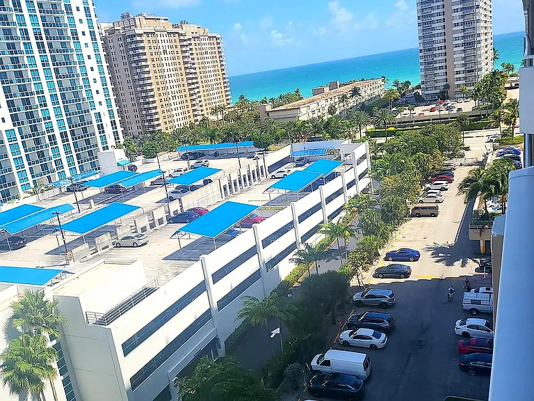 1965 S Ocean Dr #11 — Photo 10