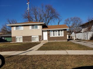 6512 Fireside Dr, Chicago Ridge, IL 60415