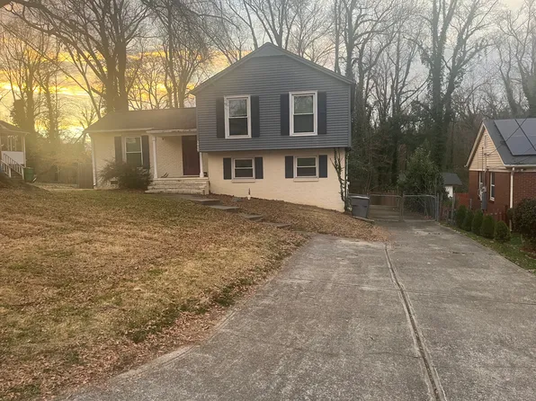 3420 Sargeant Dr, Charlotte, NC 28217