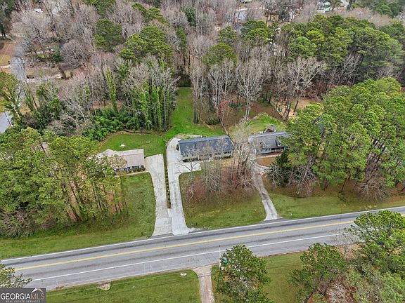 4th image of 1066 Oak Rd SW